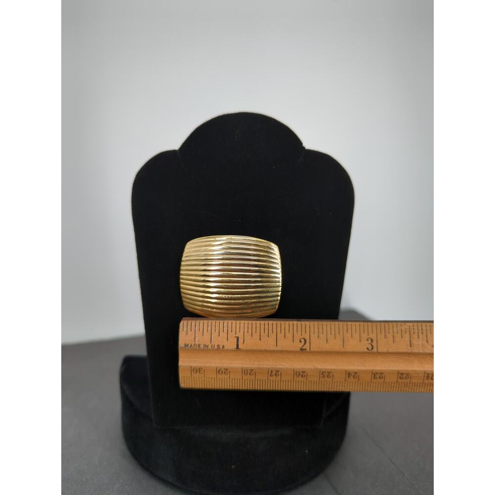 Vintage Gold Textured Ribbed Brooch Pin Rectangular MCM Retro - Picture 3 of 4